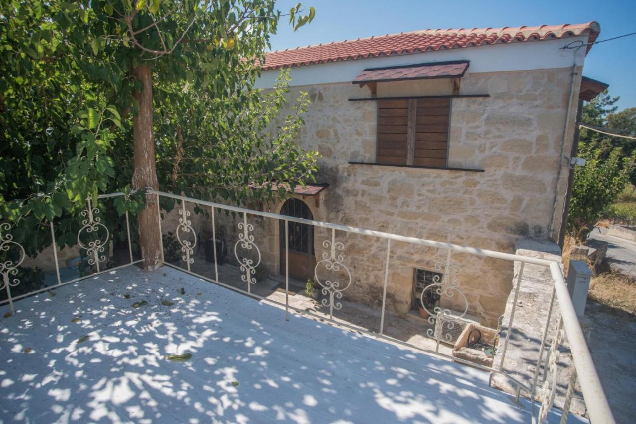 Old Stone Villa In Apokoronas Villa Nostalgia Kreta Fíliposz Kültér fotó