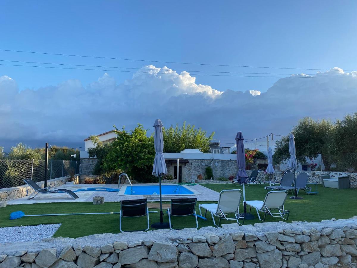 Old Stone Villa In Apokoronas Villa Nostalgia Kreta Fíliposz Kültér fotó