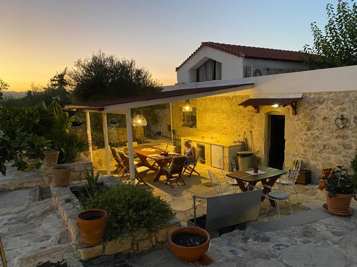 Old Stone Villa In Apokoronas Villa Nostalgia Kreta Fíliposz Kültér fotó